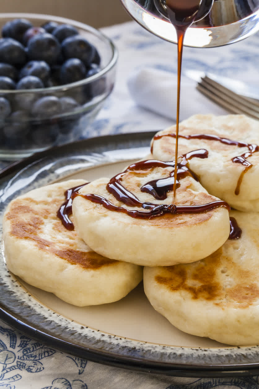 Goûtez aux fameux « toutons », des petits pancakes épais, pendant votre séjour à Terre-Neuve-et-Labrador