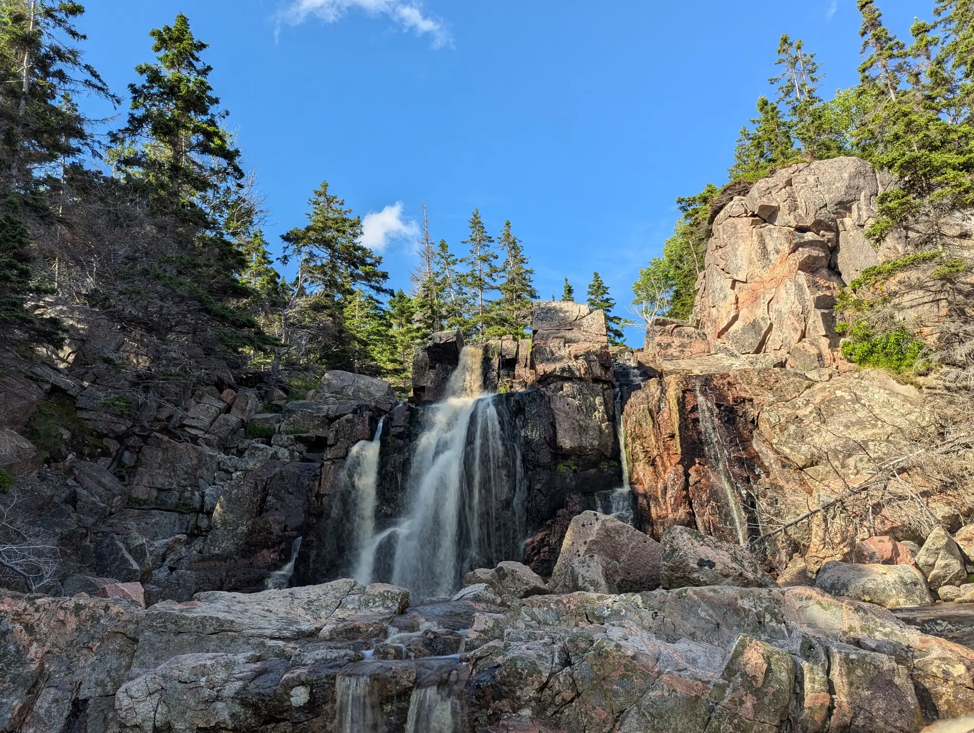 Die Still Brook Falls beim Cabot Trail.