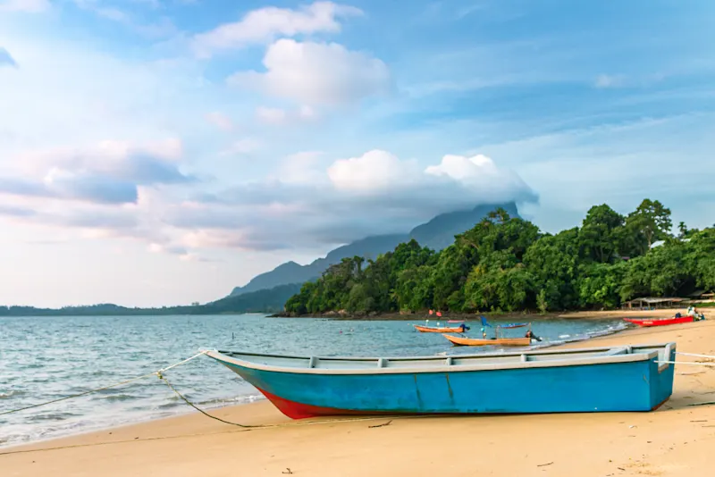 Bateau plage Santubong Malaisie