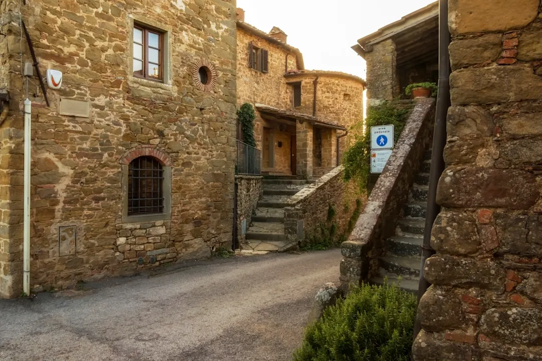 Italien, Toskana, Volpaia Mittelalterliches Dorf Volpaia in der Toskana, Italien.