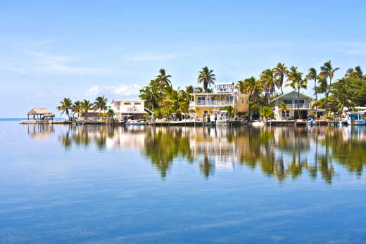 Vue sur des maisons en bord de mer à Key West, en Floride