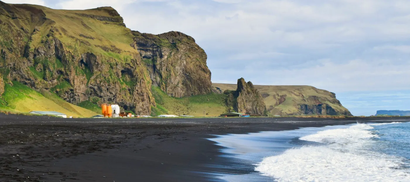 Vík í Mýrdal, Südküste, Island Schwarzer Sandstrand bei Vík í Mýrdal, Südküste, Island.