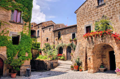 Malerisches Dorf in der Toskana in Italien