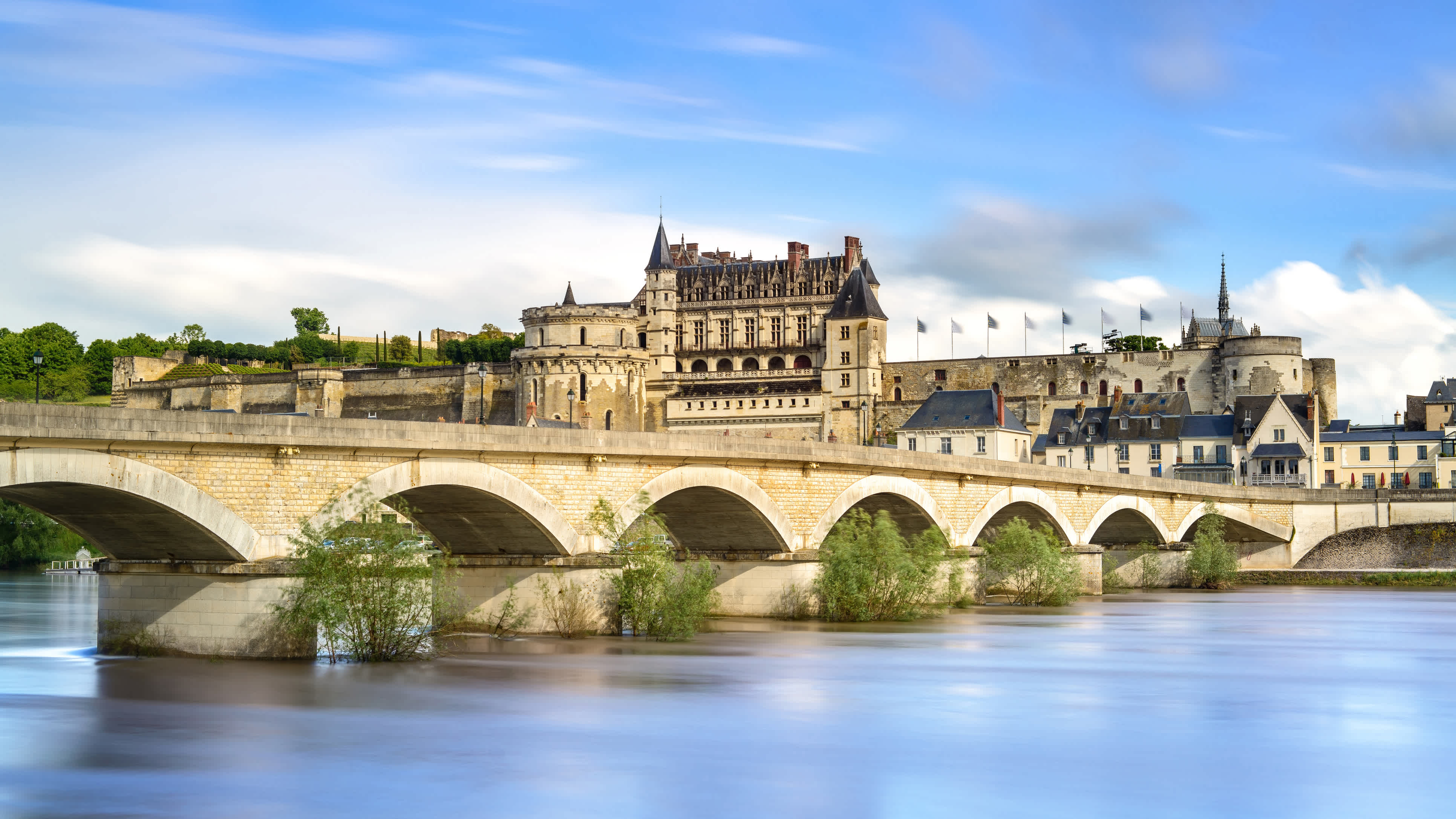 Discover the beautiful, medieval cities of the Loire Valley on a Loire Valley tour 