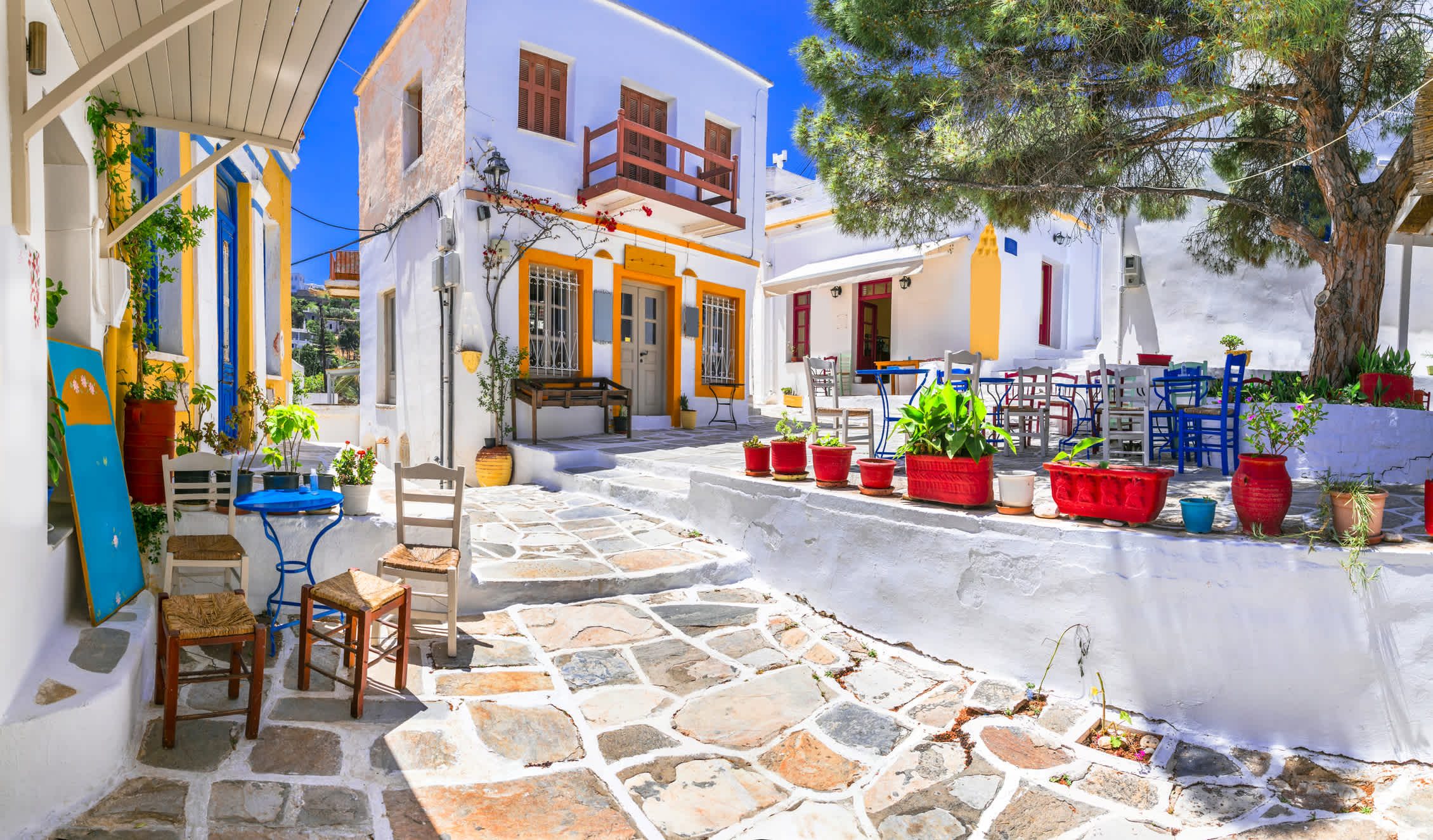 Lefkes, village grec traditionnel sur l'île de Paros, Cyclades, Grèce