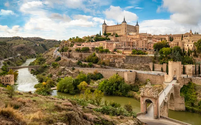 Spain Itinerary 7 Days: Madrid, Toledo & Salamanca