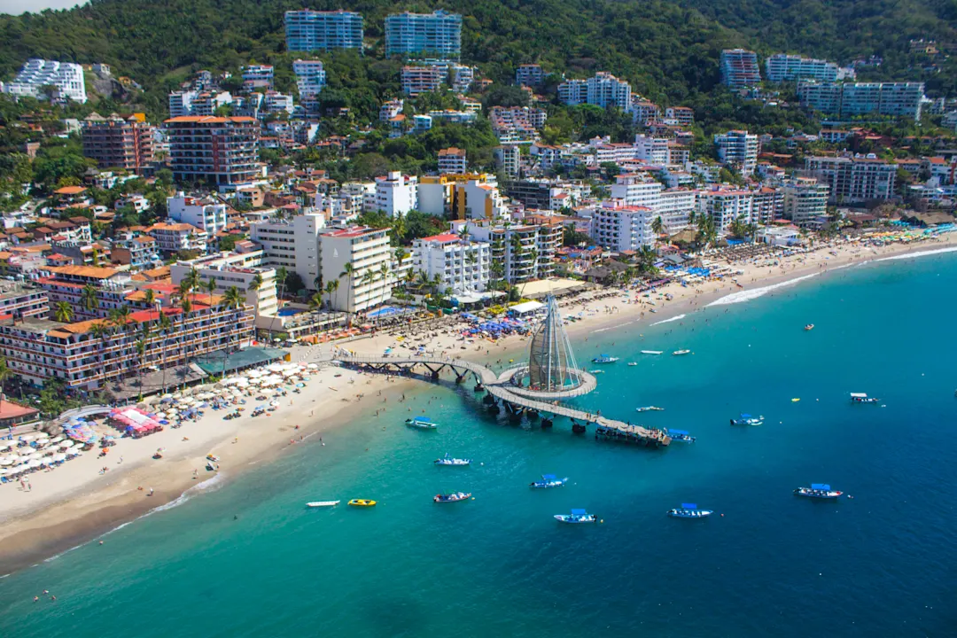 Mexiko Puerto Vallarta Playa Los Muertos Pier Eine moderne Seebrücke in Puerto Vallarta, Mexiko