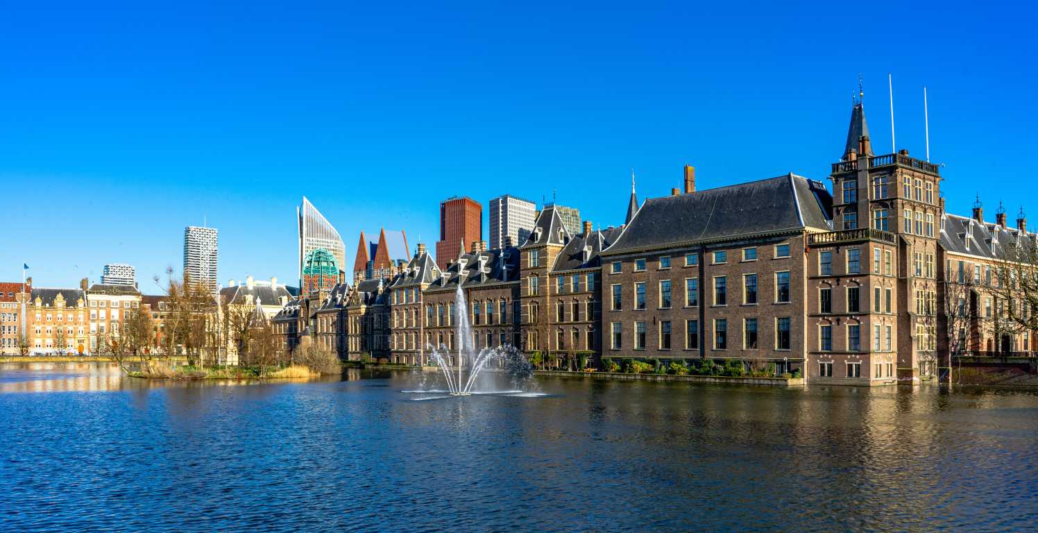 Blick auf die Wasserseite von Den Haag - Stadt in den Niederlanden