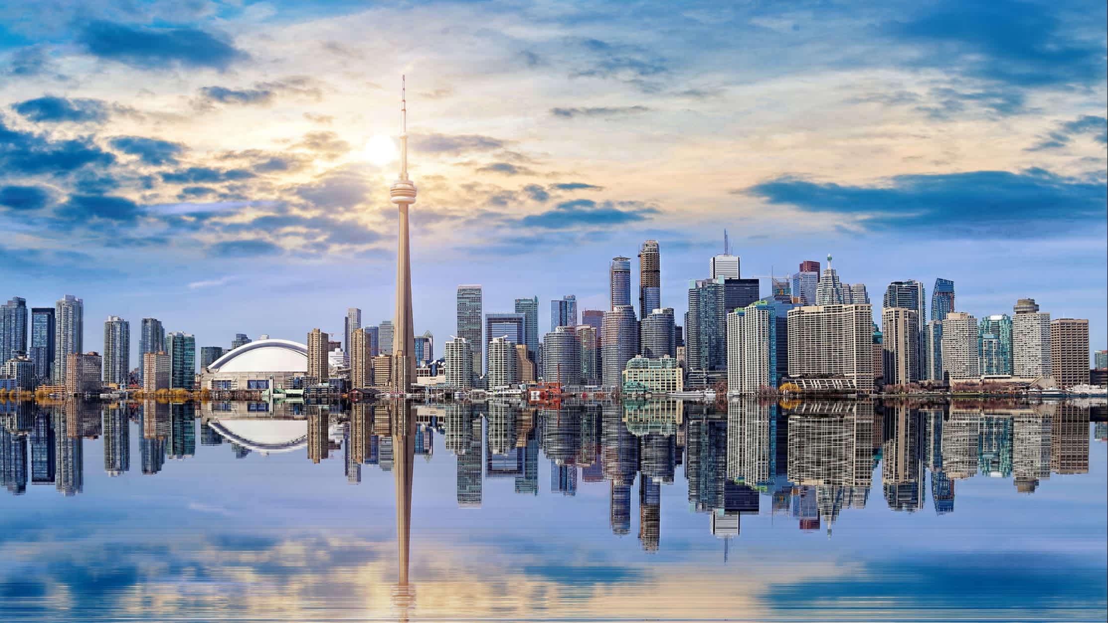 Vue panoramique sur la skyline de Toronto, Ontario, Canada.