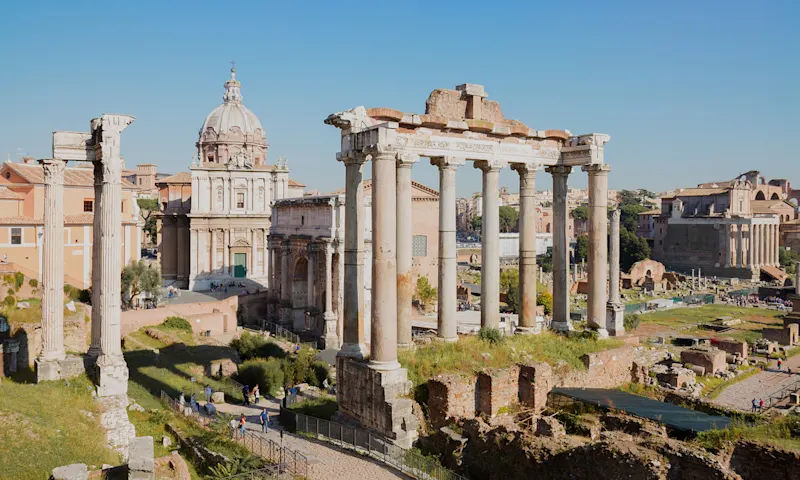  Die Ruinen des Forum Romanum in Rom, Italien.

