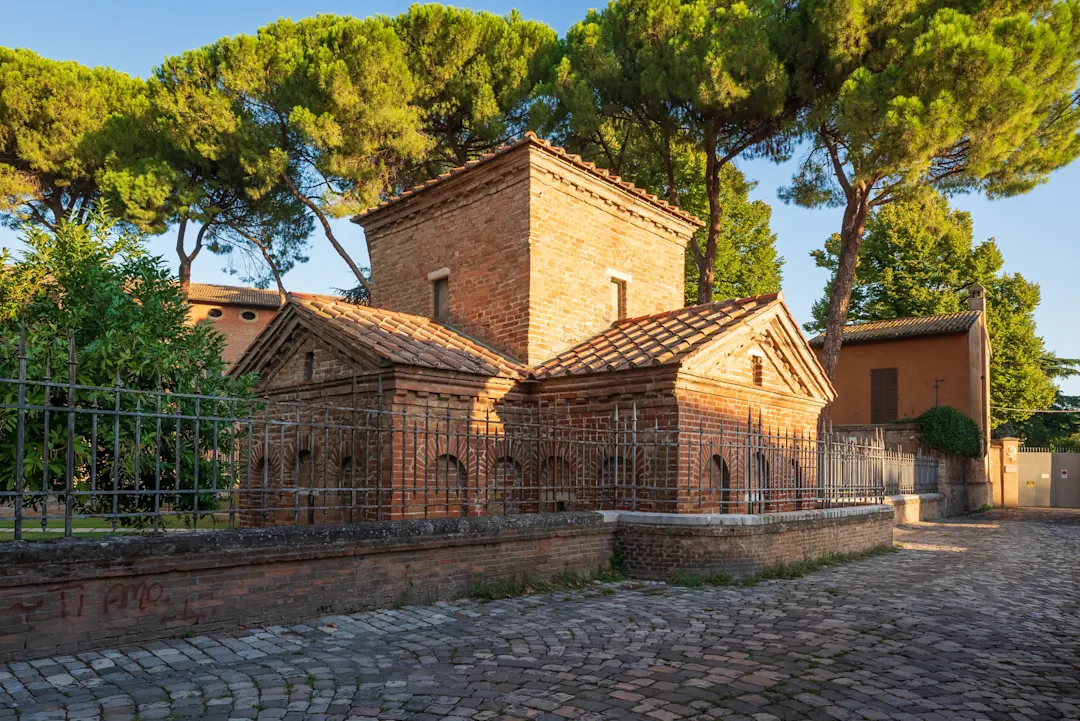 Italien, Ravenna,Galla Placidia Mausoleum von Galla Placidia am Morgen, Ravenna, Italien.