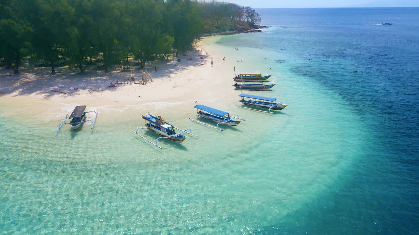 Bateaux sur la plage de Lombok Bali Indonésie