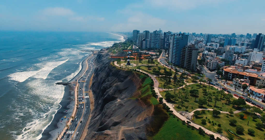 Panorama Blick auf Stadt Miraflores in Lima, Peru.