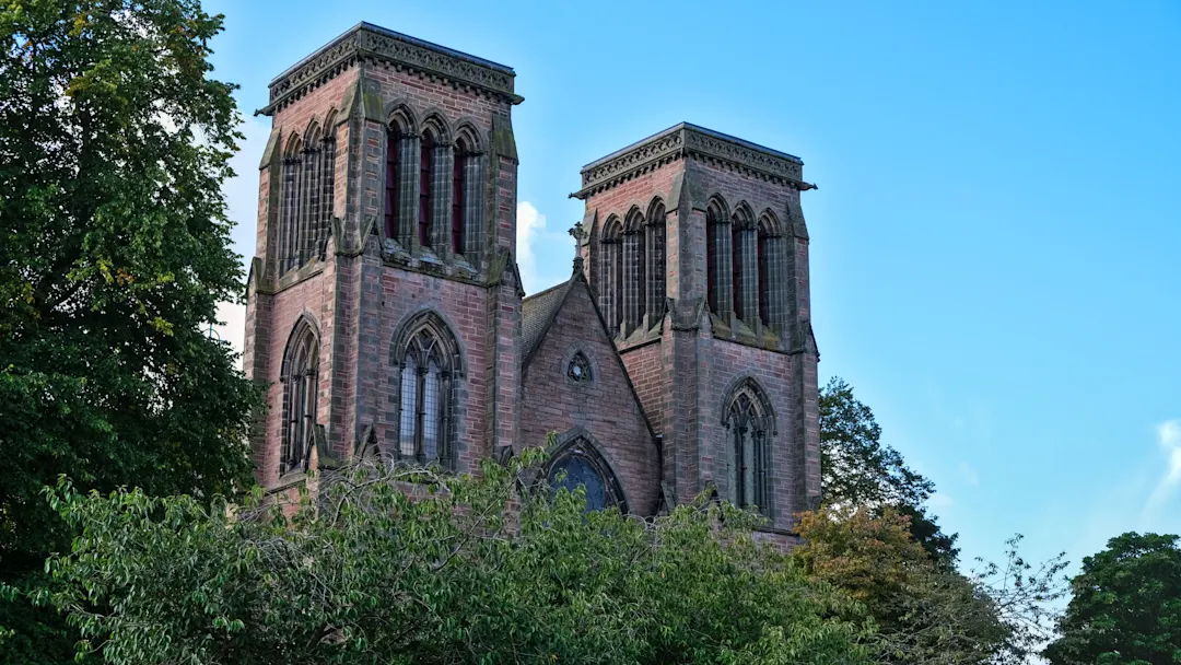 St. Andrew Cathedral, Inverness, Schottland Zwei Türme der Kathedrale
