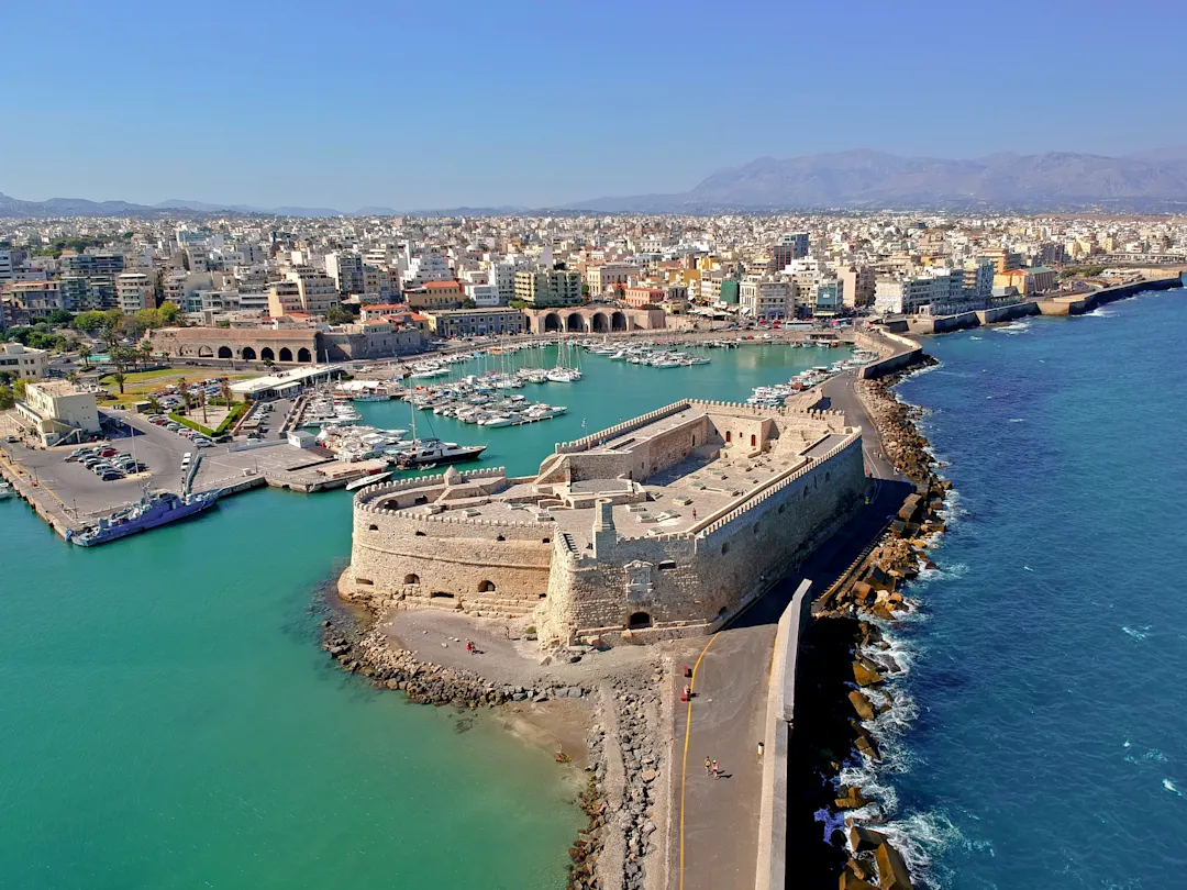 Antenne zu sehen, wenn Heraklion, Hauptstadt der Insel Kreta