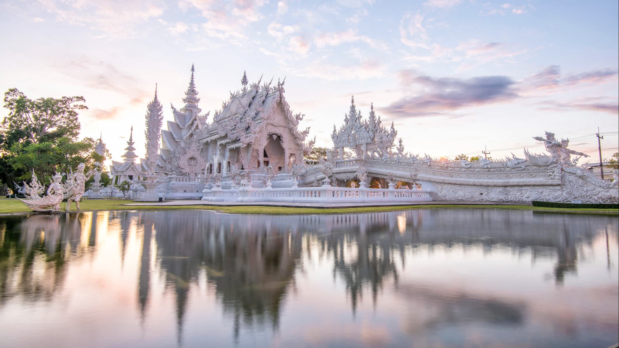 Wat Rong Khun ou Temple blanc, Chiang Rai, Thaïlande.