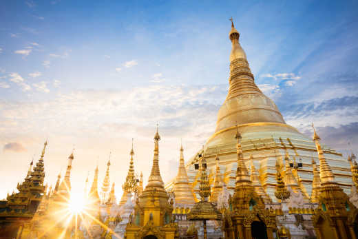 Shwedagon-Pagode - ein Muss bei einem Yangon Urlaub