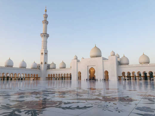 Blixk auf den Abu Dhabi Scheich-Zayid-Moschee, VAE.