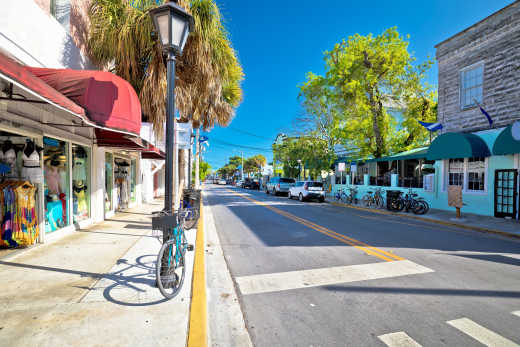 La charmante Rue de Duval Street, à Key West