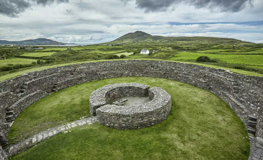 Archäologische Stätte des Cahergall-Ringforts in County Kerry, Irland. 