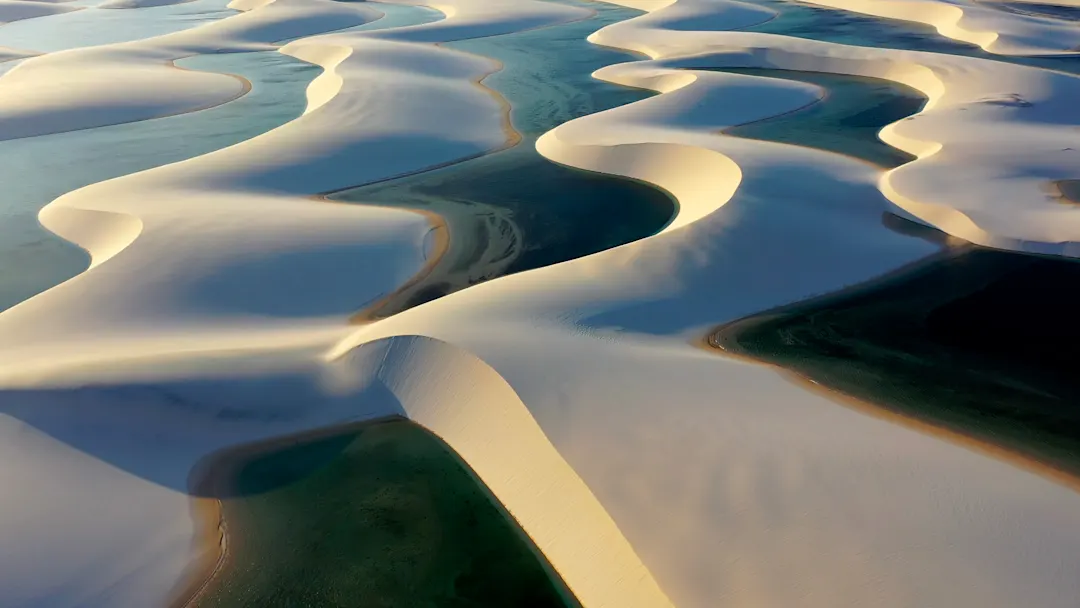 Luftaufnahme des Lençois Maranhenses Nationalparks in Brasilien