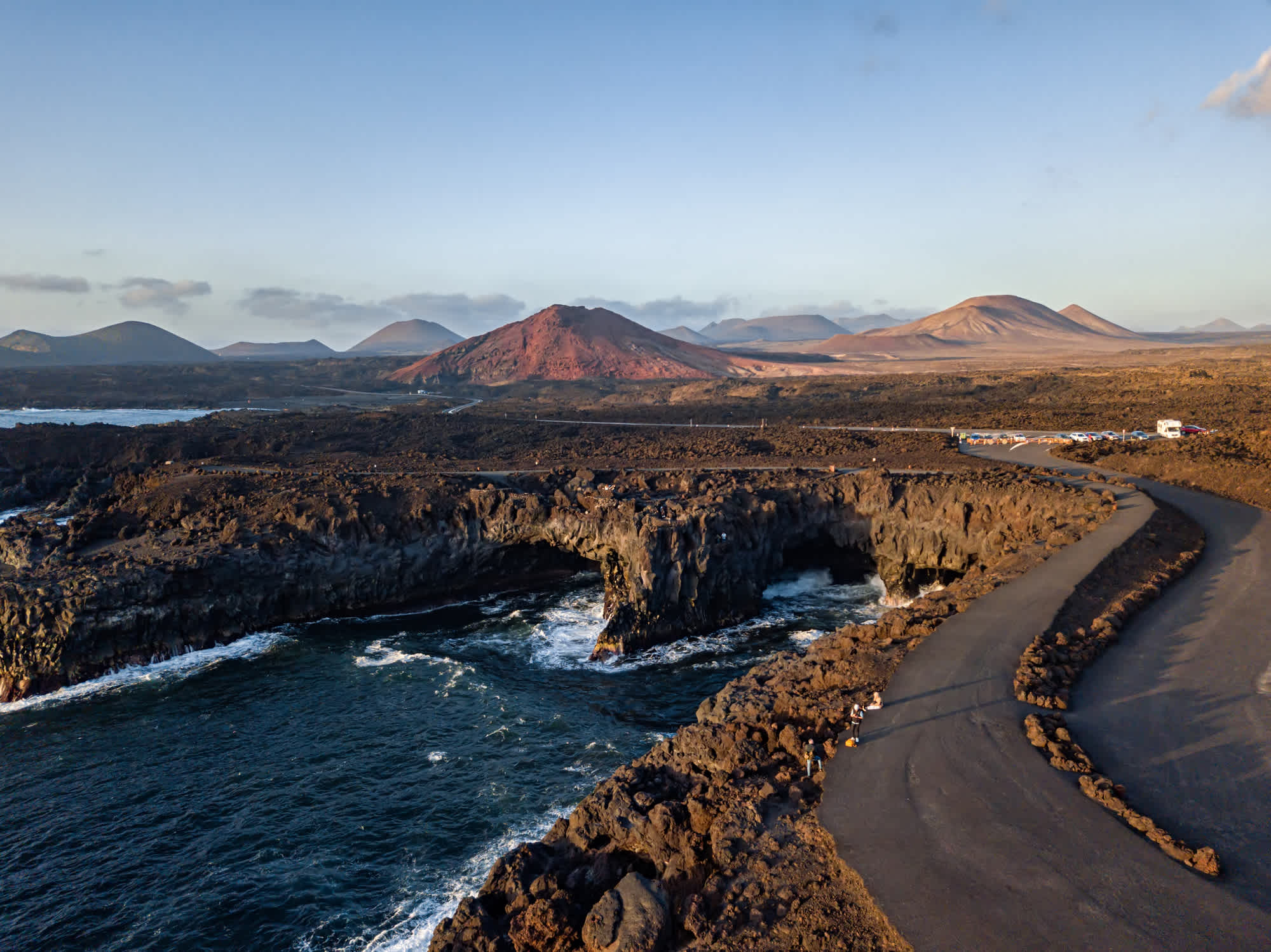 Falaises dans le parc national de Timanfaya sur Lanzerote aux Canaries, en Espagne