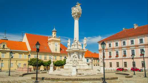 Blick auf die historischen Gebäude in Stadt Osijek, Kroatien
