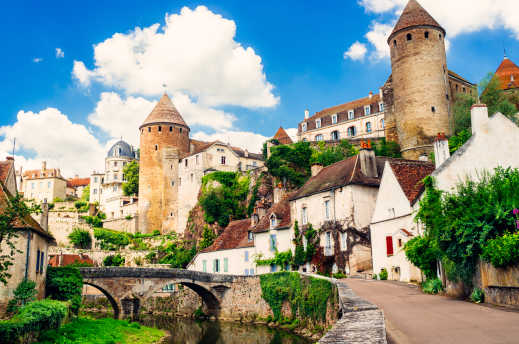 Experience culture and pleasure on a Burgundy holiday