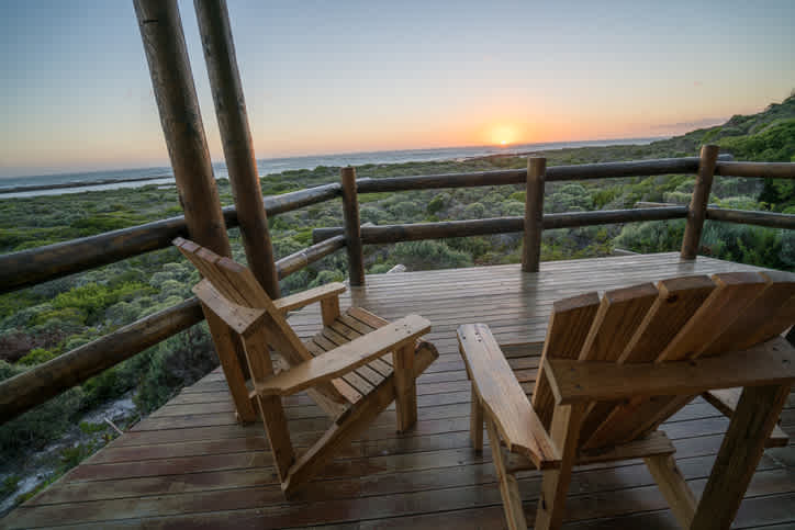 Lodge in Südafrika bei Sonnenuntergang