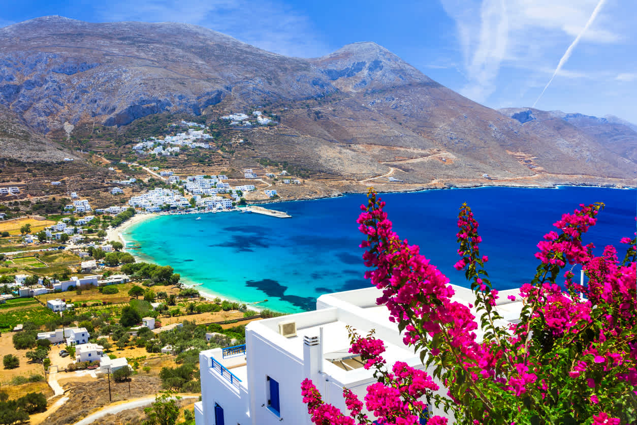 Gezicht op het eiland Amorgos in Griekenland