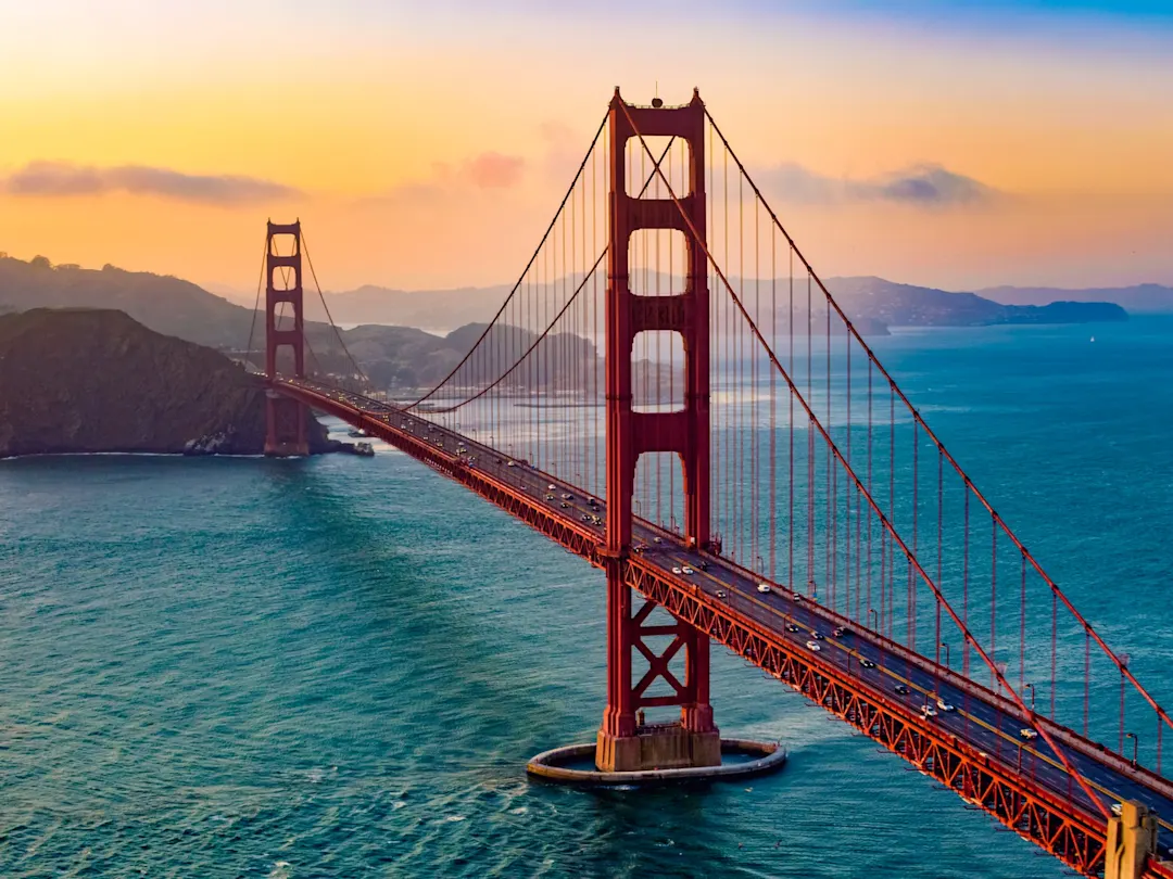 Planen Sie auf einer Reise an die Westküste der USA die Golden Gate Bridge in San Francisco ein