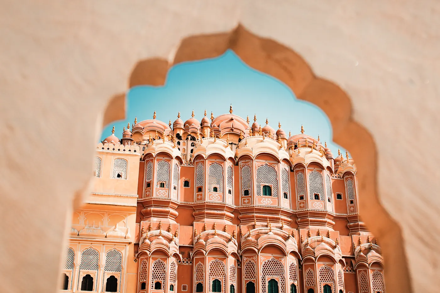 Asie Inde Rajasthan Jaipur Hawa Mahal Palace Bewundern Sie die lebendige Farbe des Hawa Mahal Palace während Ihrer Reise nach Rajasthan.