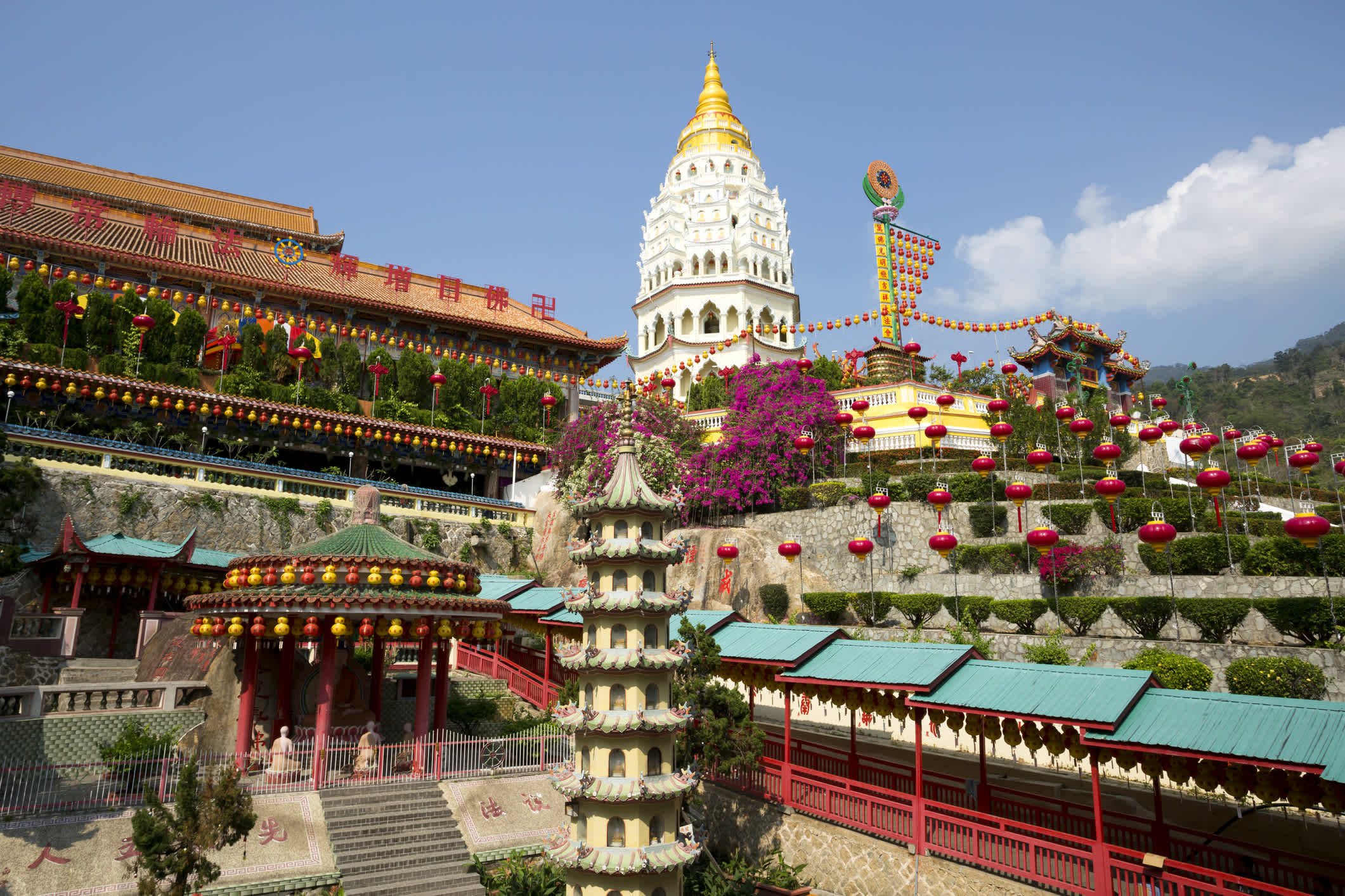 Blick auf den Kek Lok Si-Tempel, George Town, Malaysia.