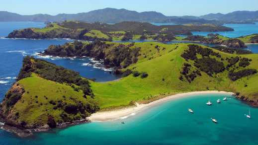 Luftaufnahme der Waewaetorea Passage - Bay of Islands, Northland Neuseeland