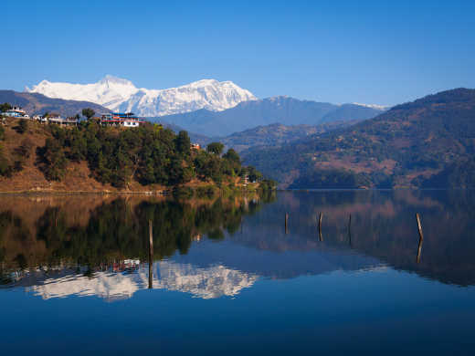 Der Begnas See, ein Süßwassersee umringt von Berglandschaften, gelegen im Süd-Osten des Pokhara-Tals.