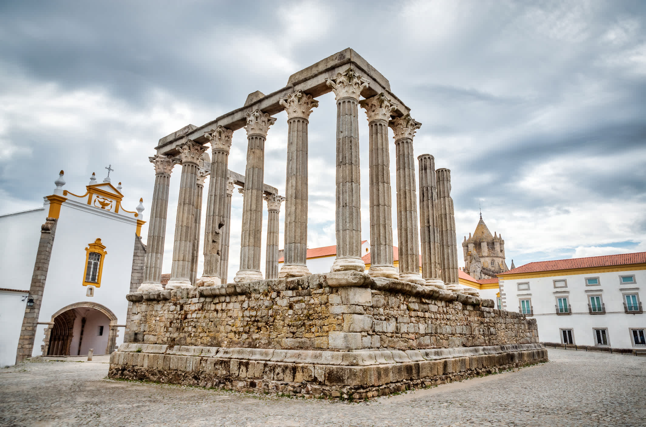 Römischer Tempel der Diana, Evora, Portugal
