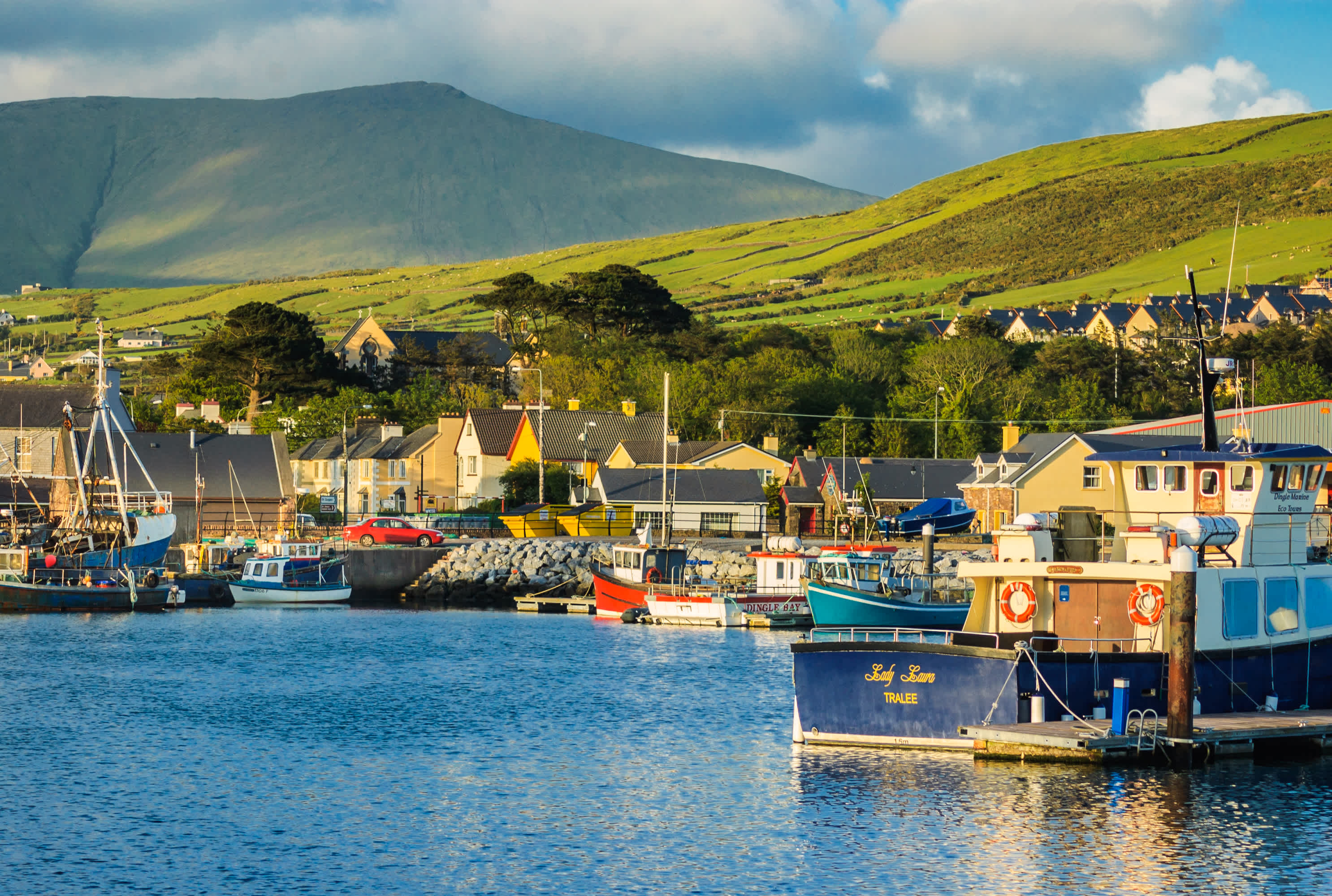 Vue du port lors d'un circuit sur la péninsule de Dingle en Irlande avec Tourlane.