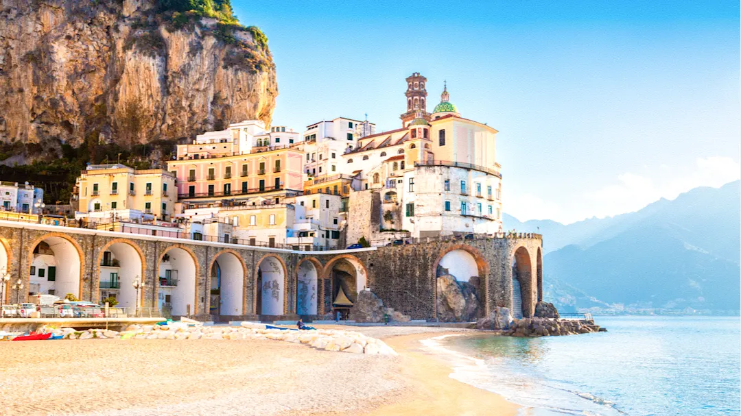 Discover the beautiful Italian coastline on an Amalfi Coast vacation
