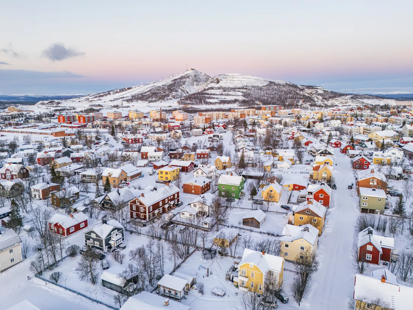 Kiruna, Bergbau, Schweden, Luftaufnahme, Abenddämmerung