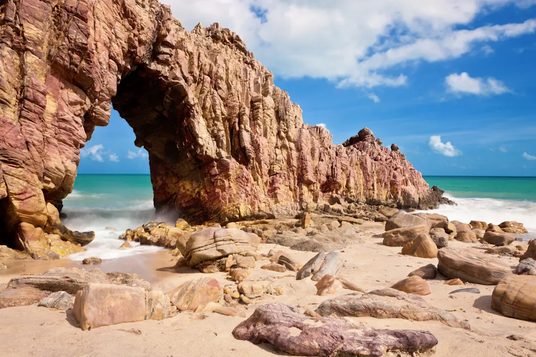 Der berühmte Fels von Jericoacoara in Brasilien