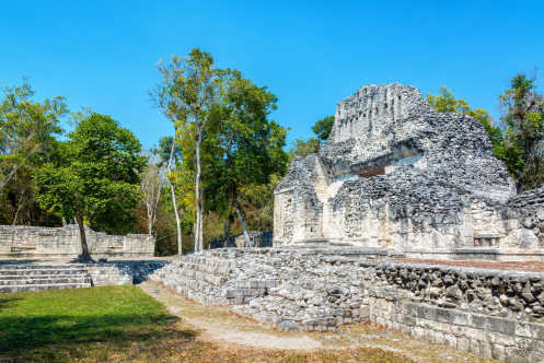 Schöner Maya-Tempel in den Ruinen von Chicanna, Mexiko