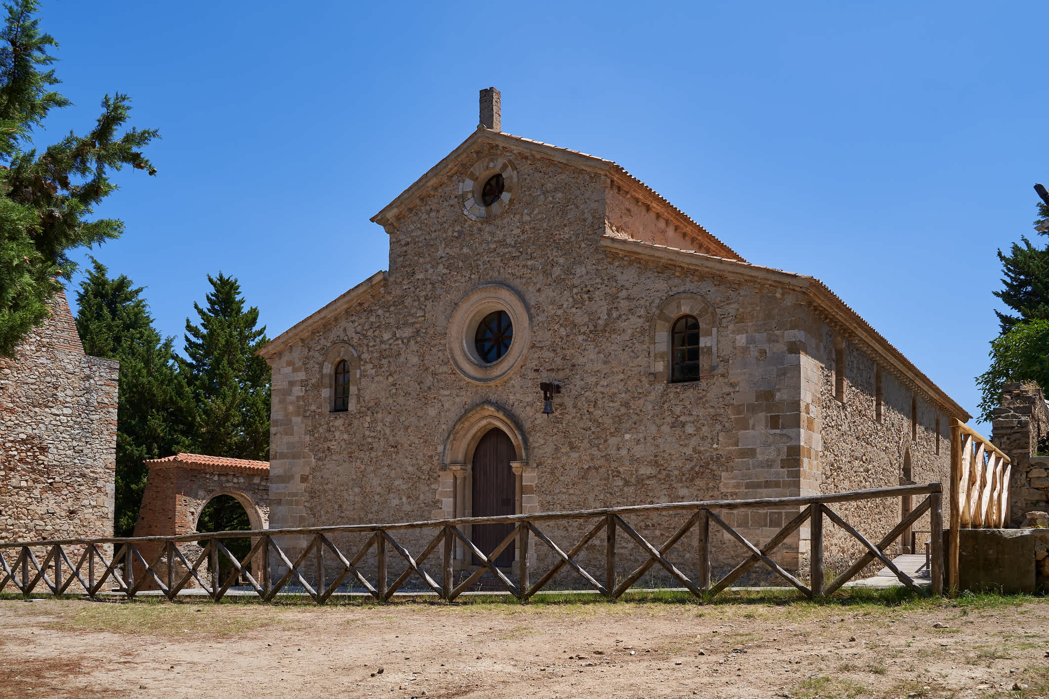 Die Kirche Abbazia di Santa Maria del Patire in Rossano, Kalabrien. 