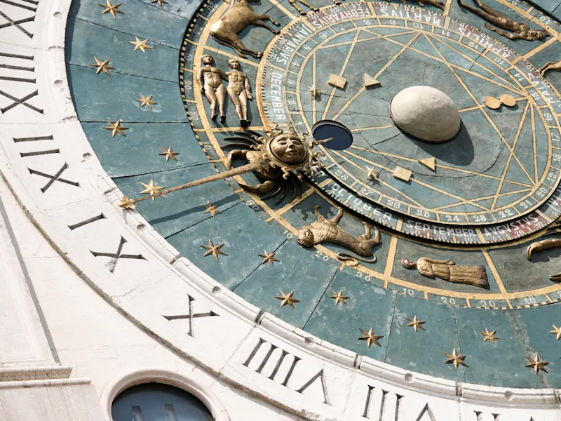 Detail des astronomischen Uhrwerks mit Tierkreiszeichen, Padua, Venetien, Italien.
