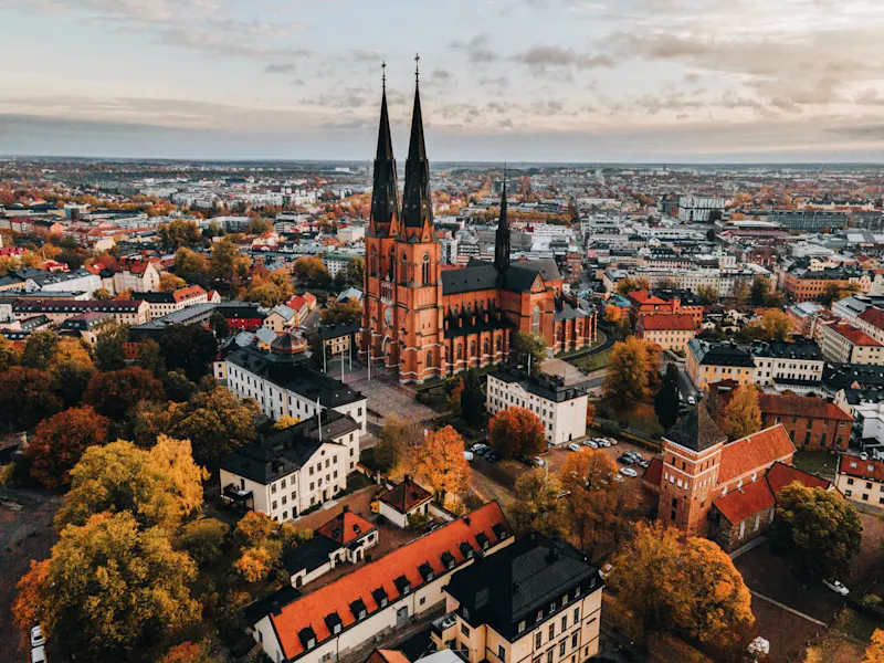 Uppsala, Schweden, Kathedrale Uppsala, Luftaufnahme, Herbst


