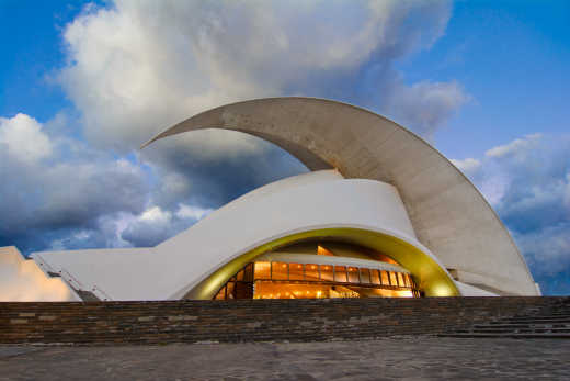 Auditorium von Teneriffa - eine besondere Sehenswürdigkeit bei einer Santa Cruz Reise