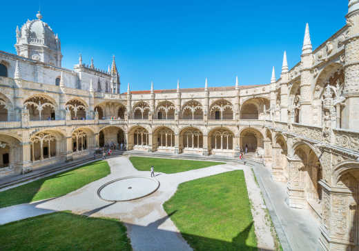 Visitez le magnifique Mosteiro dos Jerónimos, ou Monastère des Hiéronymites, pendant votre voyage à Lisbonne