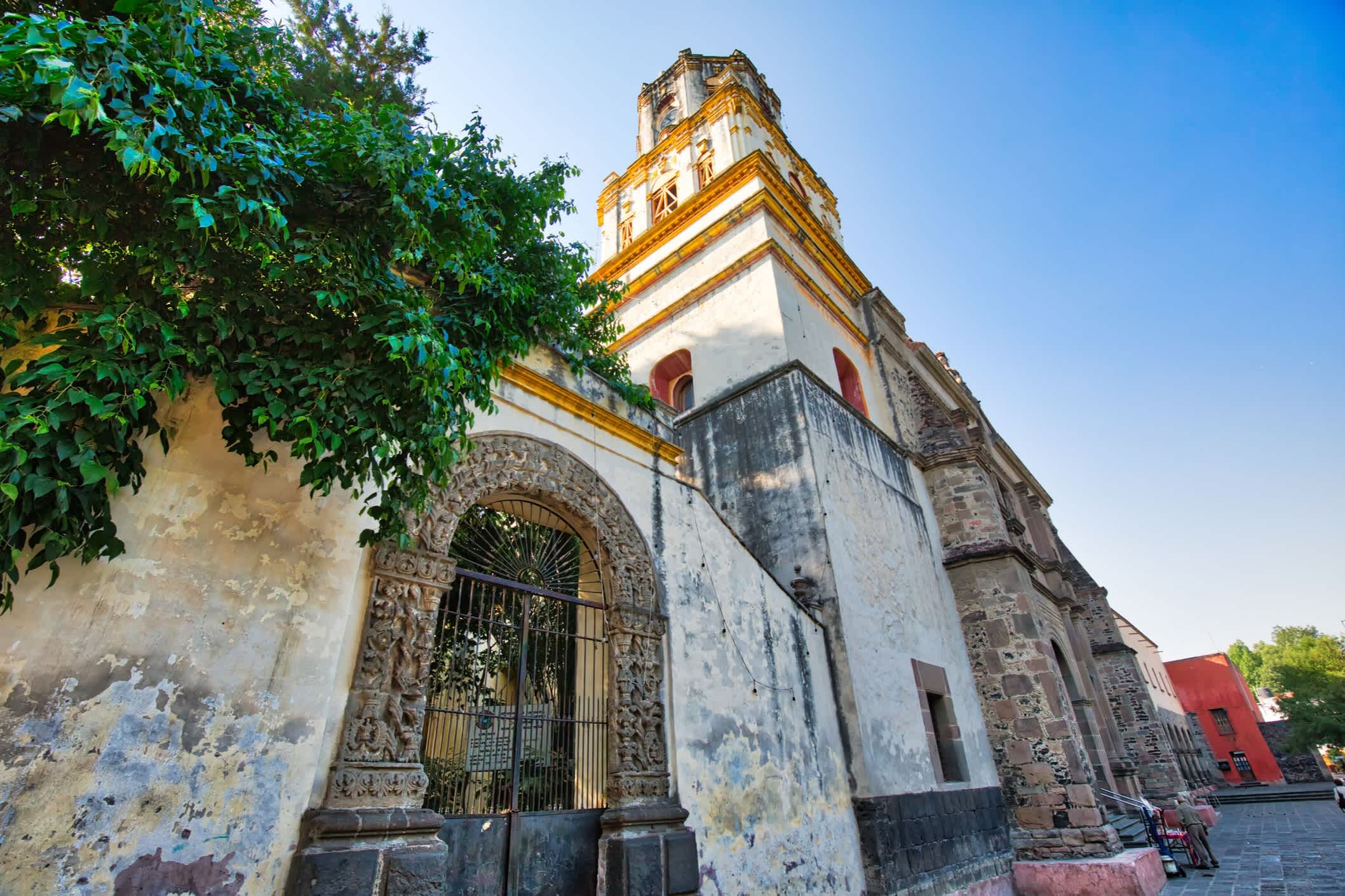Pfarrei San Juan Bautista auf dem Hidalgo-Platz in Coyoacan