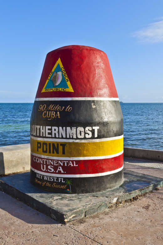 Attraction de Southernmost Point, le point le plus méridional des USA, à Key West