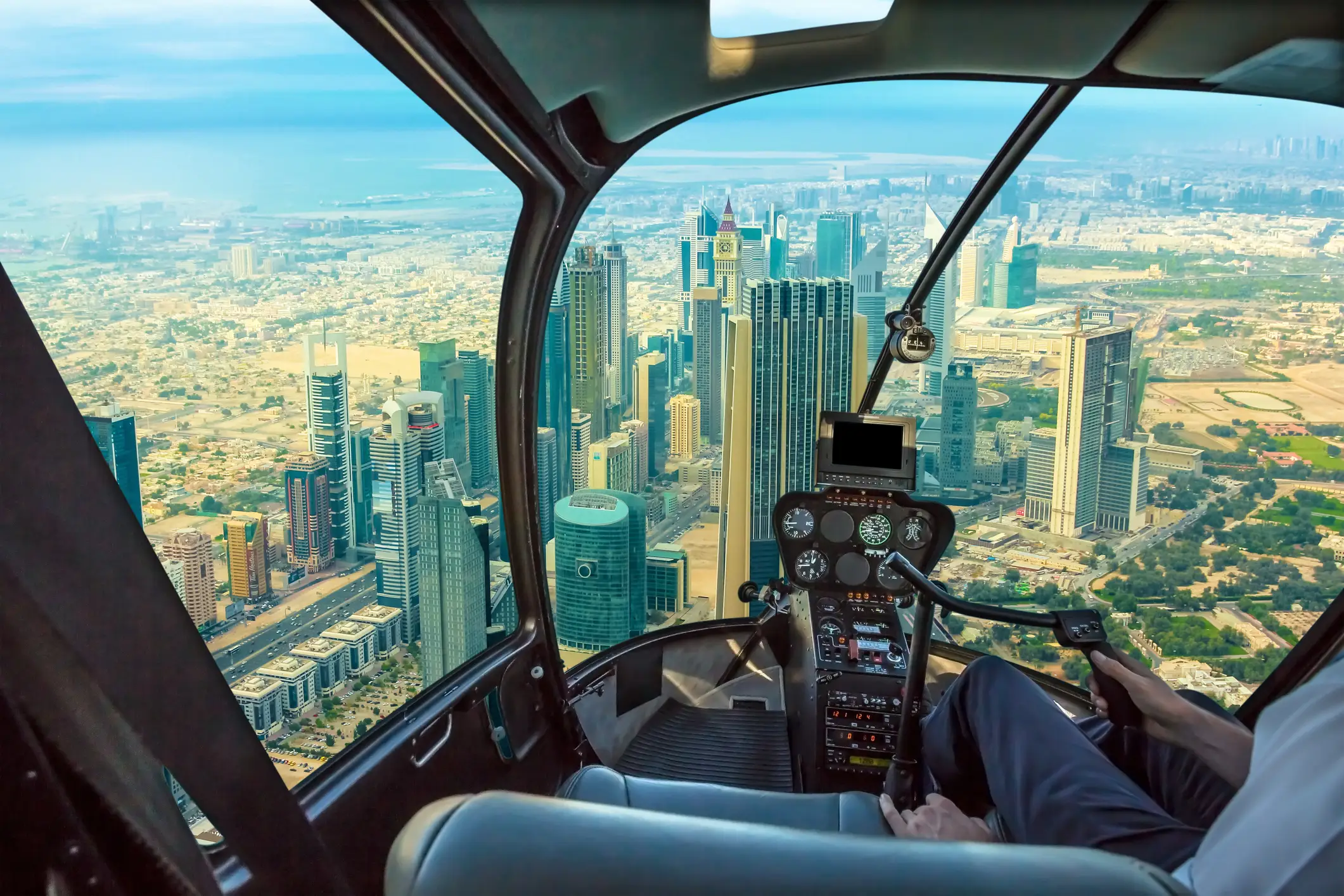 Hubschrauber in Dubai Downtown Hubschrauber in Dubai Downtown