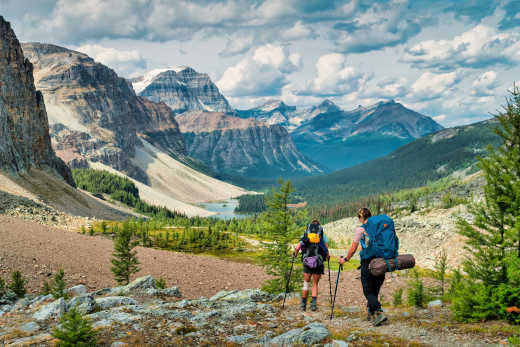 Backpacker Frauen Kanadische Rockies Alberta Kanada